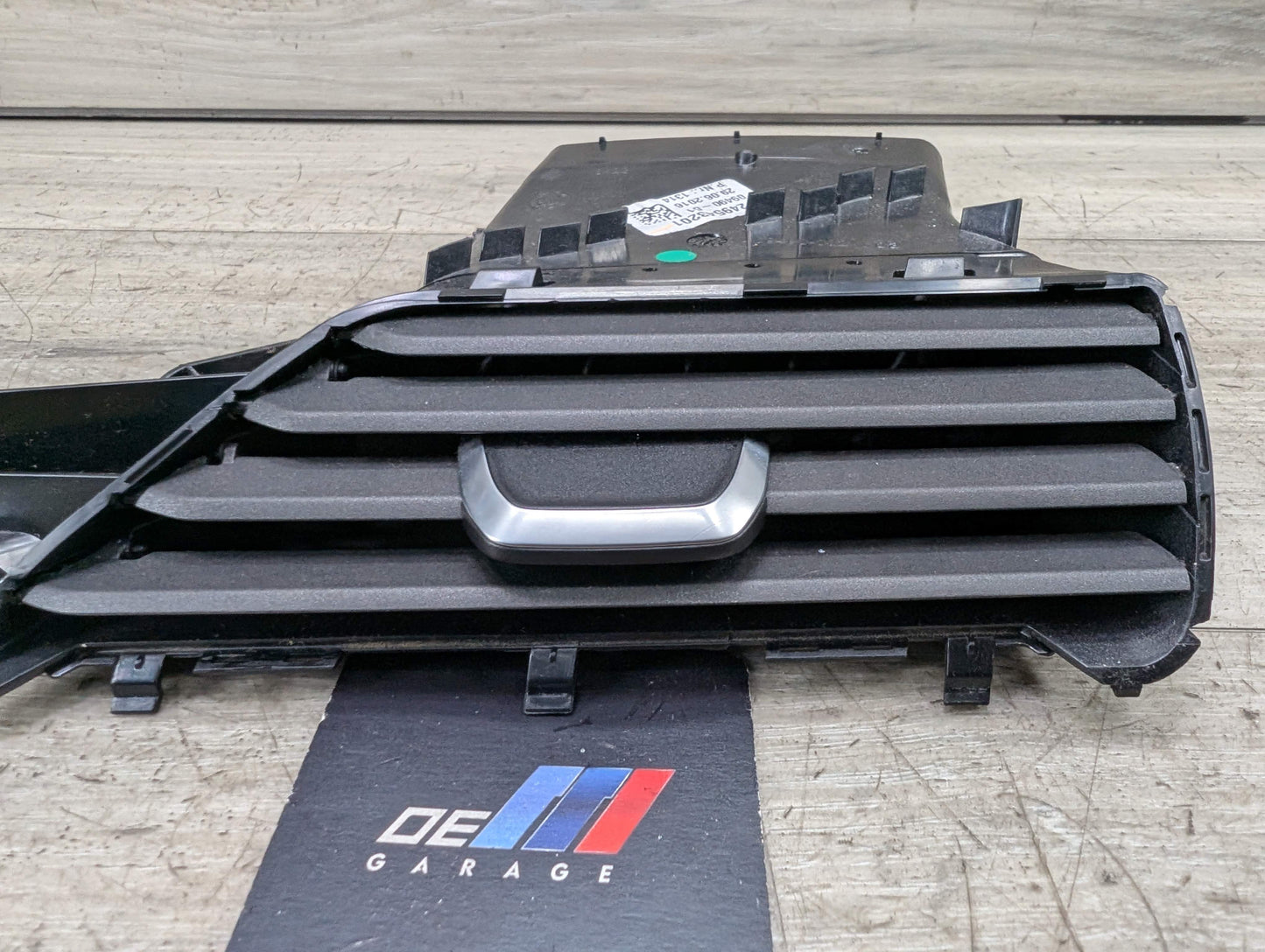 16-19 OEM BMW G11 G12 Right Passenger Side Air AC Vent Dash Grille Trim
