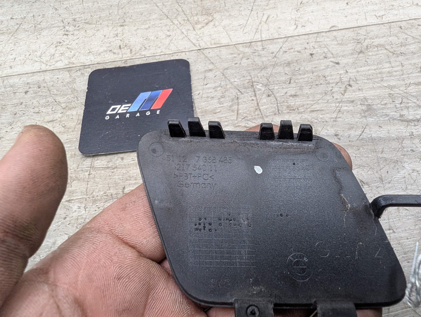 *OEM BMW G11 G12 740 750 760 Rear Bumper Tow Hook Eye Cap Cover