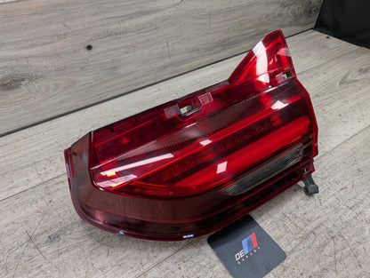 *16-19 OEM BMW G11 G12 740 750 M760 Rear Right Passenger Inner Trunk Tail Light