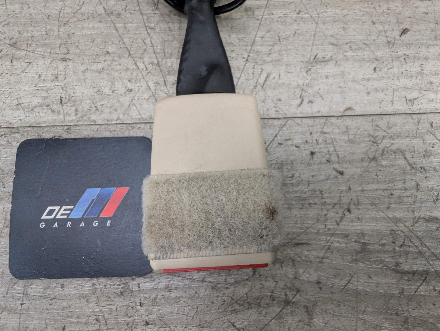 OEM BMW G11 G12 G30 740 750 Front Left Driver Seatbelt Seat Belt Buckle BEIGE
