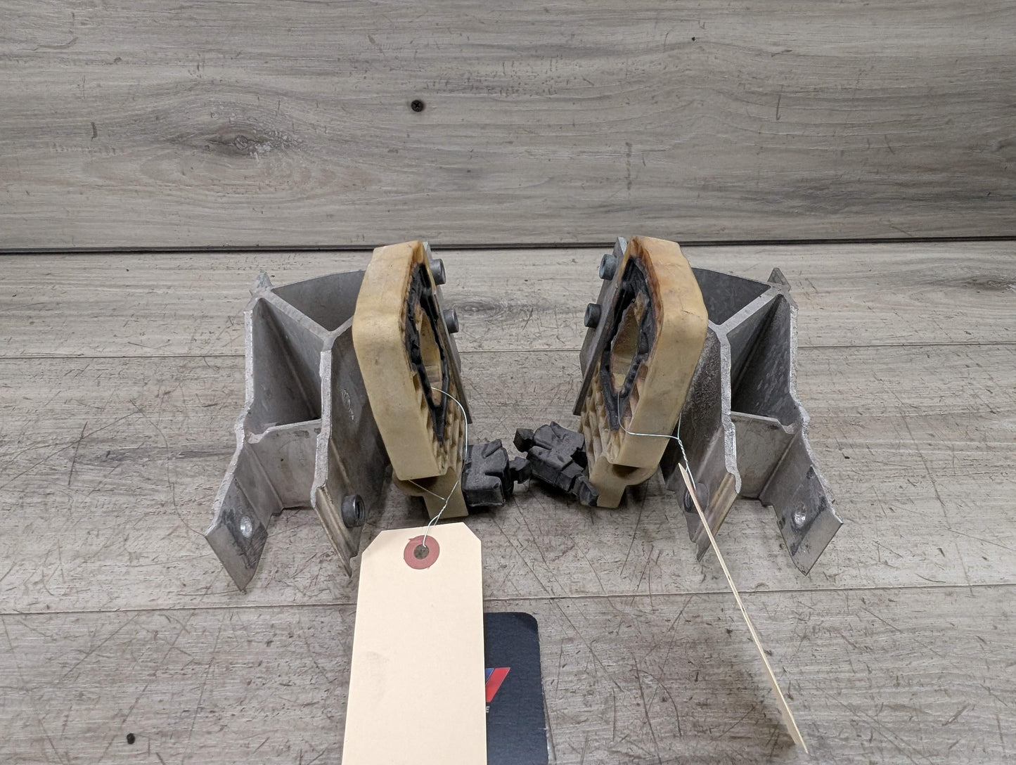 OEM BMW F90 F93 G11 G12 G16 G30 M5 Radiator Mount Support Bracket Left Right SET