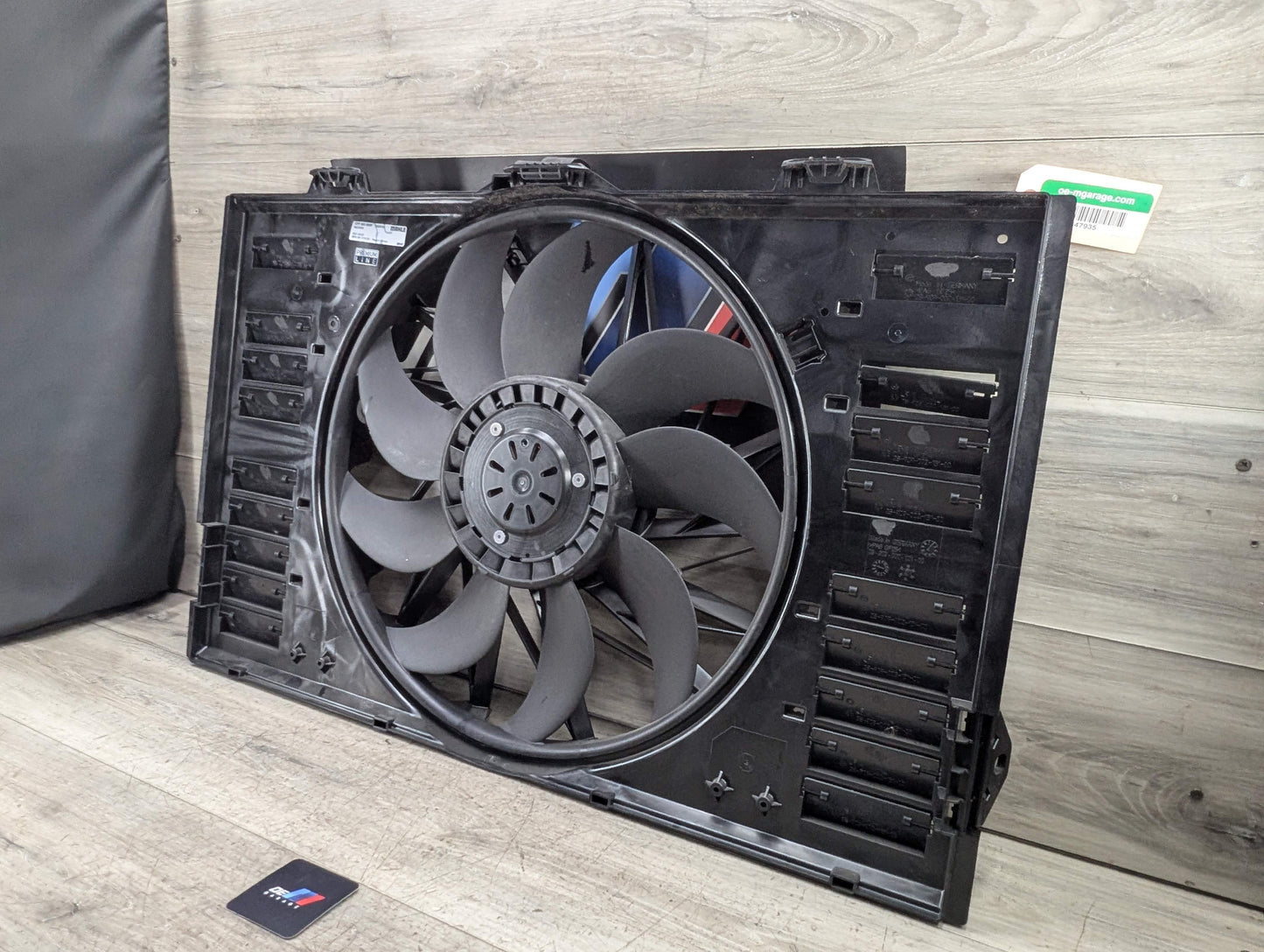 14-16 BEHR Porsche Panamera Turbo Electric Radiator Cooling Fan Shroud w/ Motor