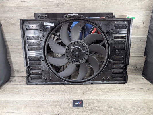 14-16 BEHR Porsche Panamera Turbo Electric Radiator Cooling Fan Shroud w/ Motor