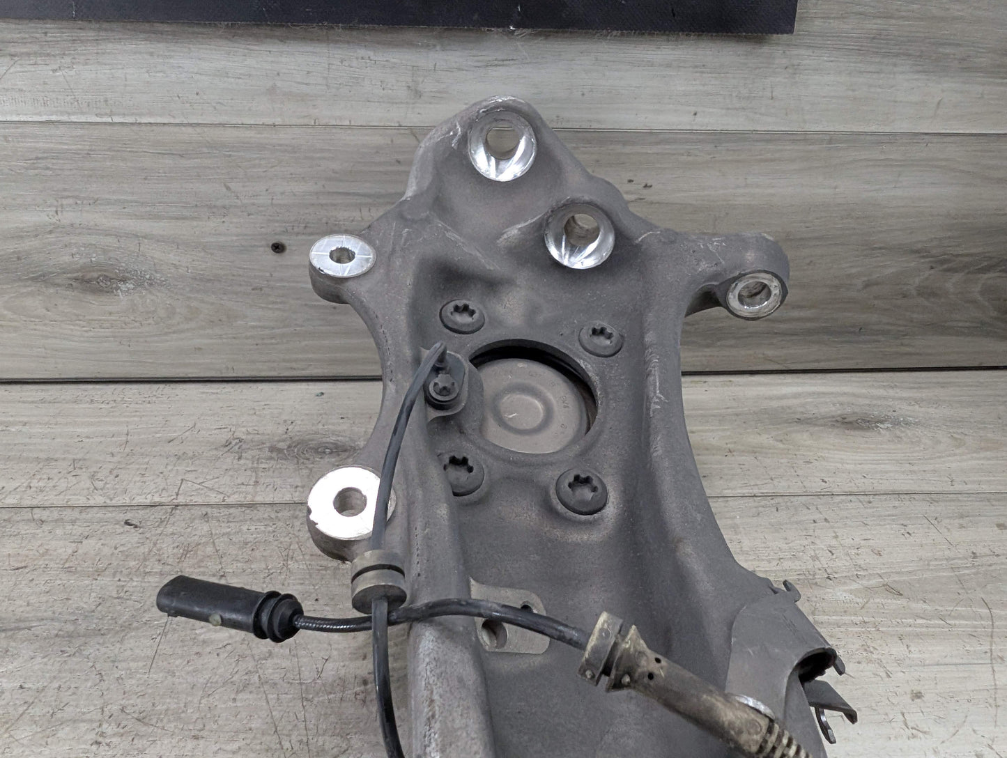 OEM BMW G11 G12 740 750 RWD Front Right Passenger Hub Bearing Spindle Knuckle