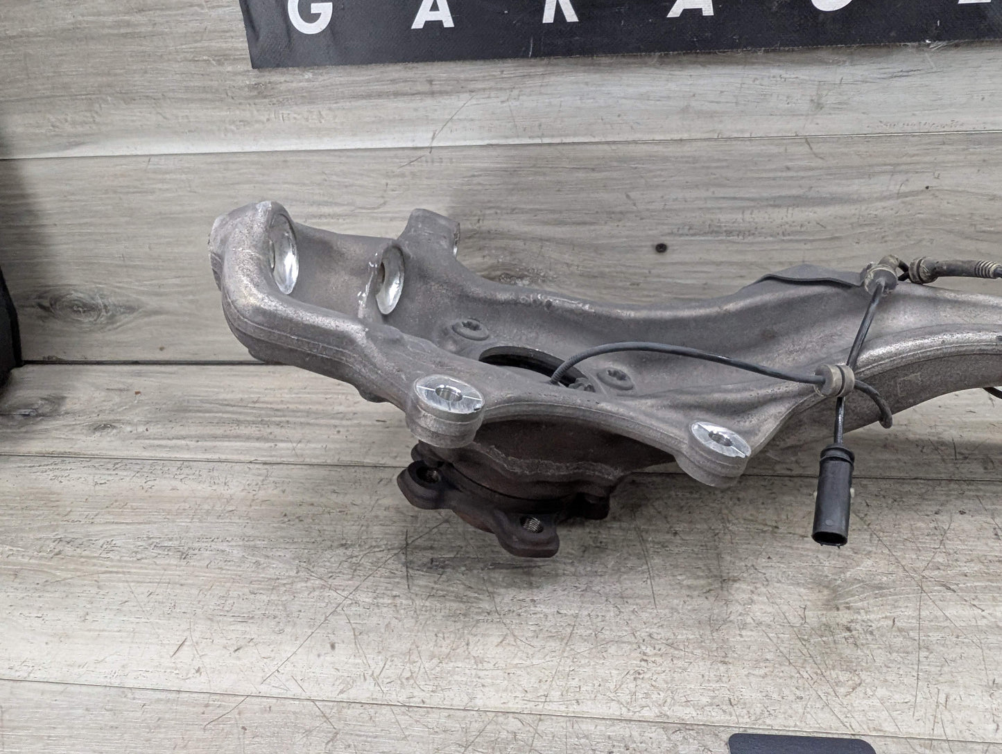 OEM BMW G11 G12 740 750 RWD Front Right Passenger Hub Bearing Spindle Knuckle