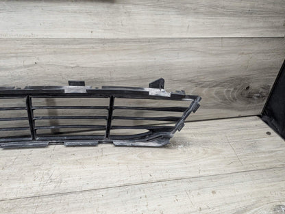 16-19 OEM BMW G11 G12 740 750 Front Bumper Lower Air Inlet Intake Grille