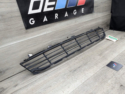16-19 OEM BMW G11 G12 740 750 Front Bumper Lower Air Inlet Intake Grille