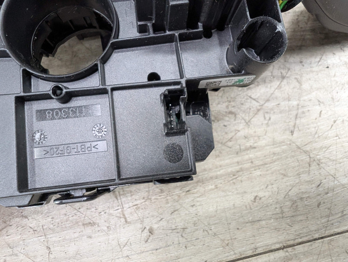 16-19 OEM BMW G11 G12 740 750 M760 Steering Switch Control Sensor Clock Spring