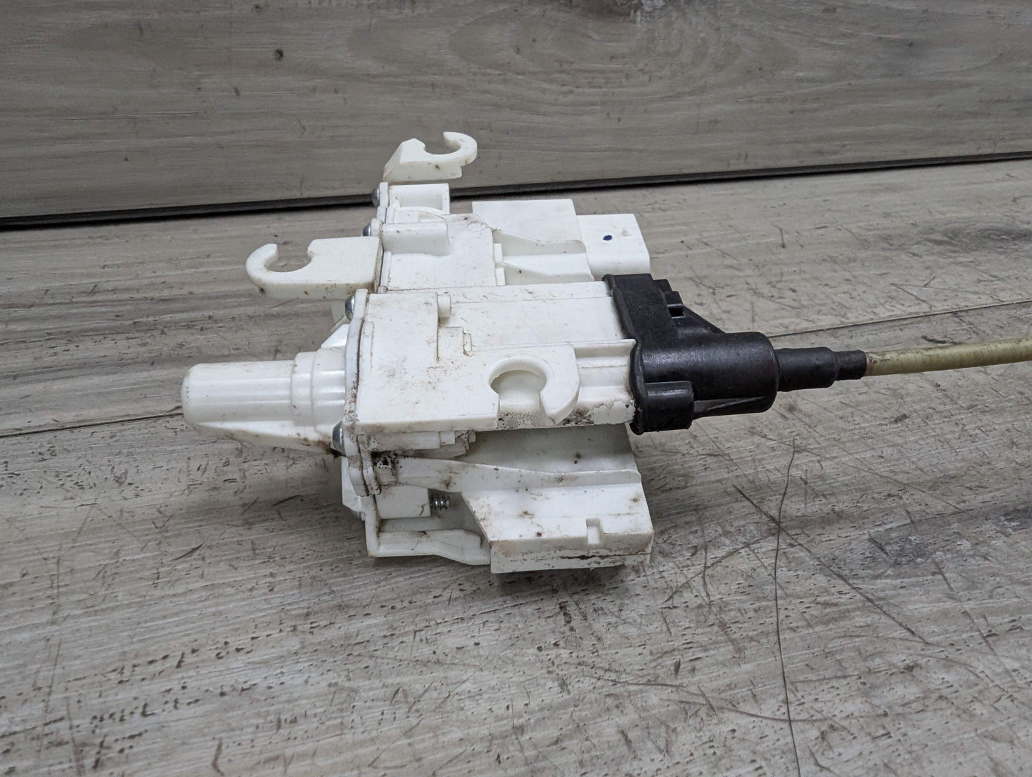 OEM BMW G12 740 750 M760 B7 REAR LEFT DRIVER Door Lock Latch Actuator SOFT CLOSE