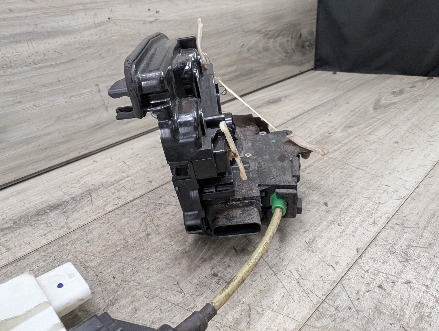 16-22 OEM BMW G11 G12 FRONT LEFT DRIVER Side Door Lock Latch Actuator SOFT CLOSE