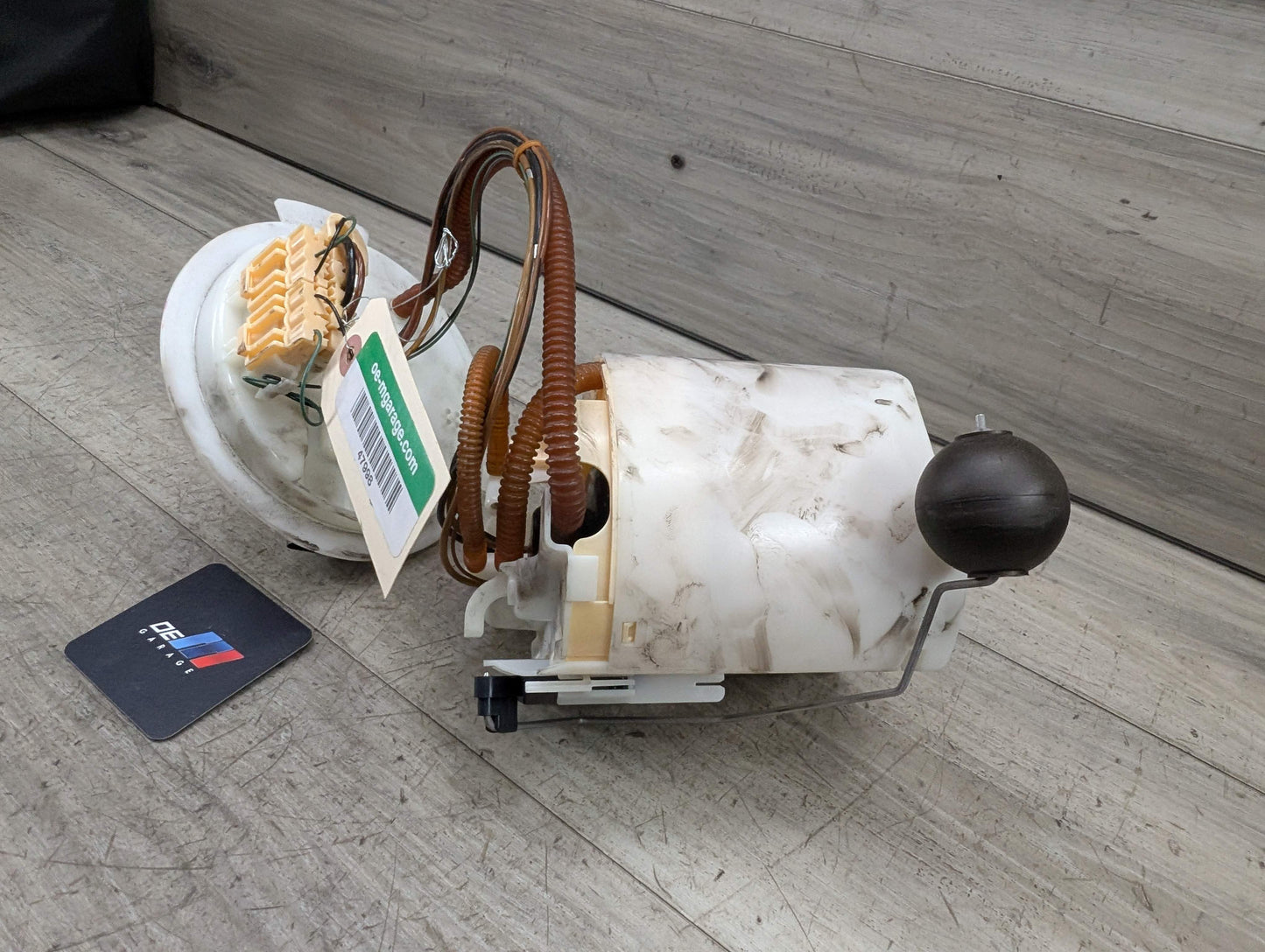 16-22 OEM BMW G12 740 Engine B58 Gas Tank Fuel Pump Sending Unit