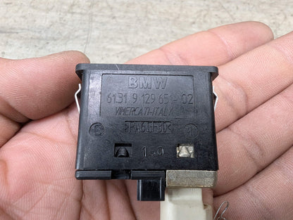 OEM BMW E60 E70 E82 E90 E92 F02 F10 F25 AUX Port USB Plug Input Jack Connector