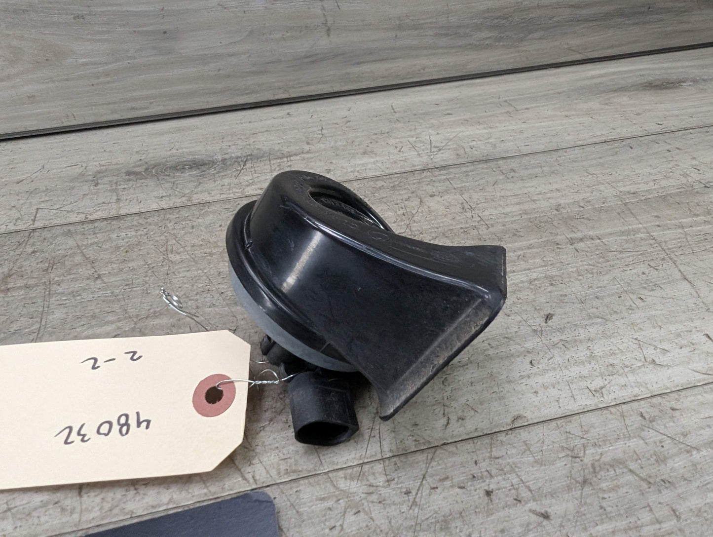 08-13 OEM BMW E82 E88 128i 135i Left Right Horn Signal Low Tone Pitch PAIR