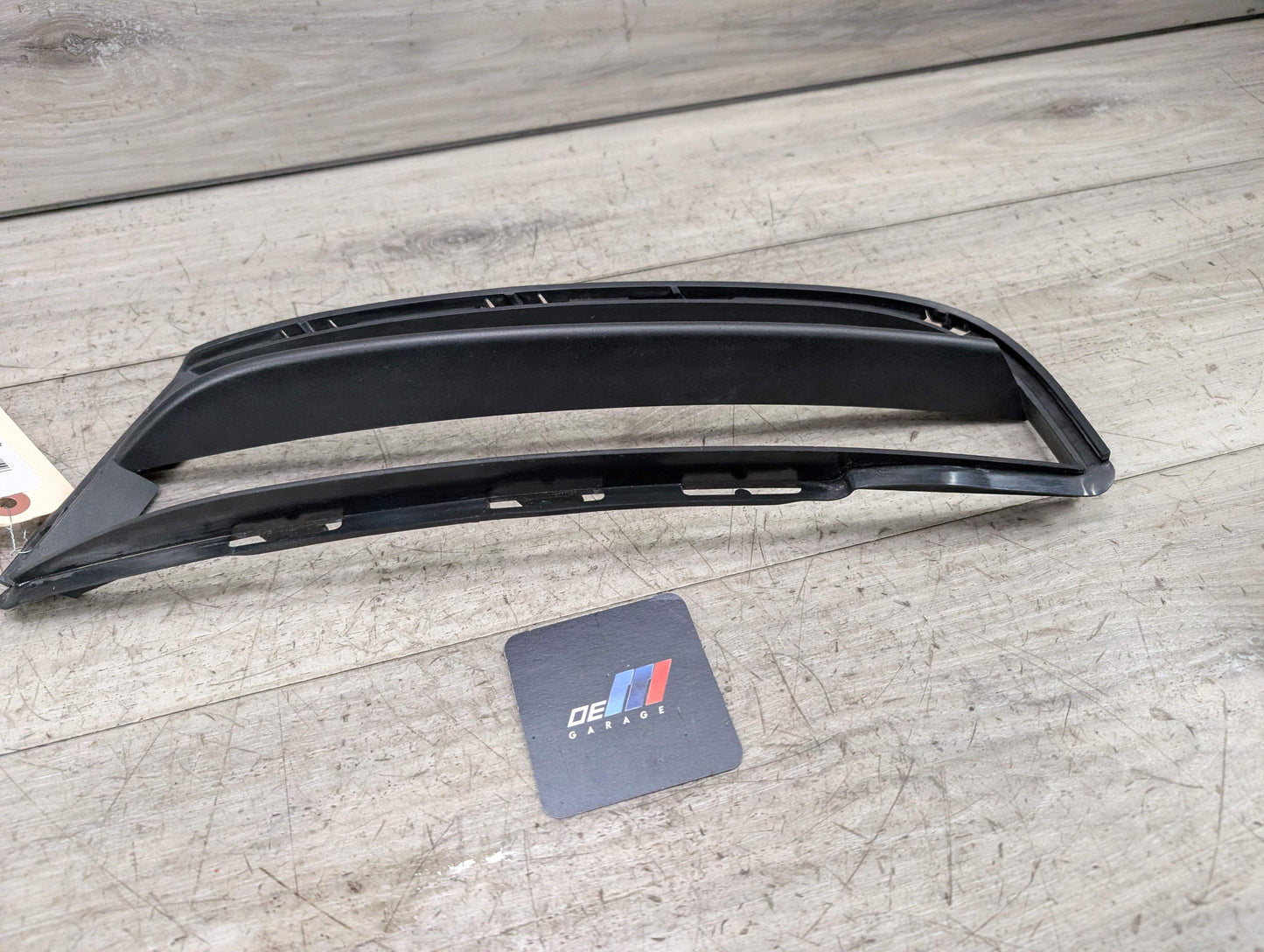 08-13 OEM BMW E82 E88 135 Front Driver Side M SPORT Bumper Trim Grille Black