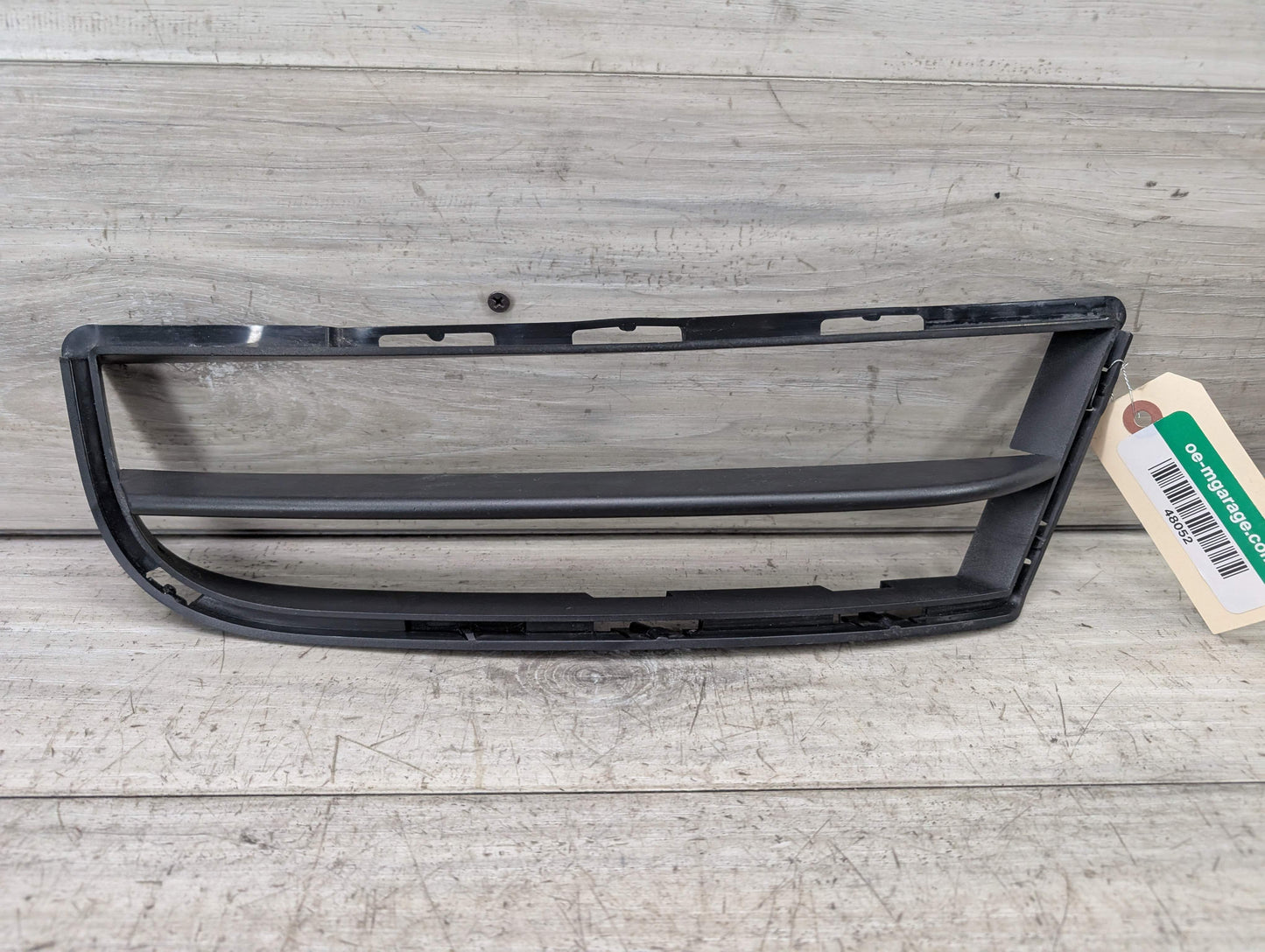 08-13 OEM BMW E82 E88 135 Front Driver Side M SPORT Bumper Trim Grille Black