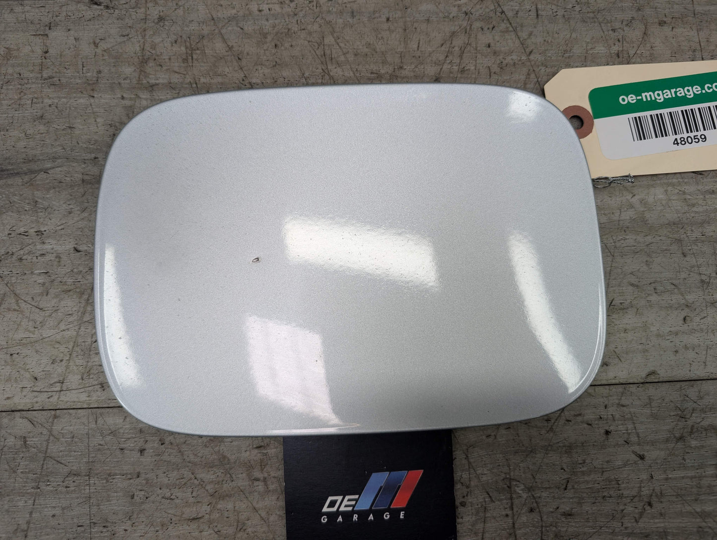 *08-13 OEM BMW E82 E88 135 Coupe Rear Fuel Gas Tank Flap Lid Cover Cap Silver