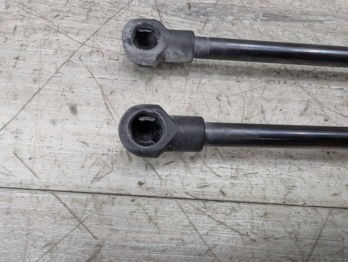 08-13 OEM BMW E88 128 135 Rear Left Right Trunk Lid Spring Shocks PAIR