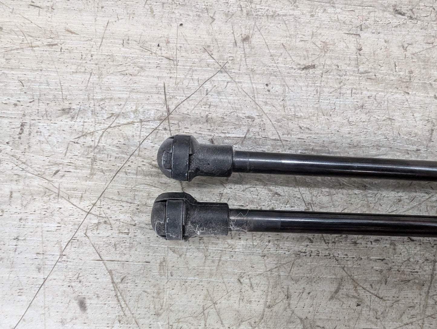 08-13 OEM BMW E88 128 135 Rear Left Right Trunk Lid Spring Shocks PAIR