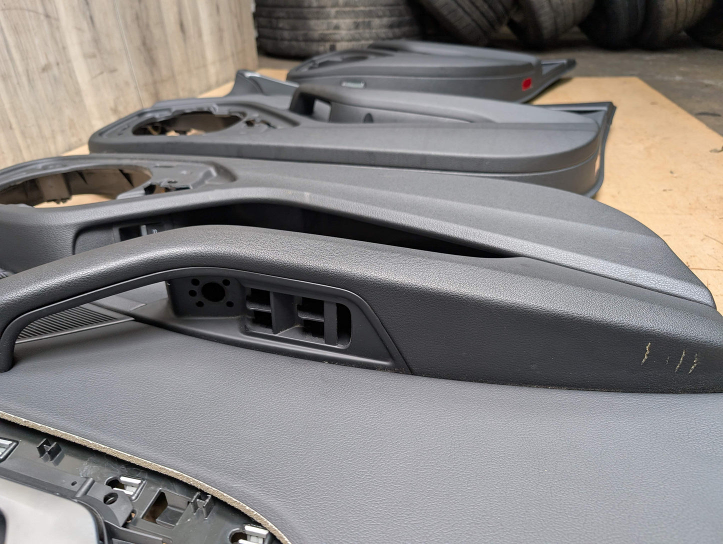 *17-19 OEM AUDI B9 A4 Front Rear Interior Door Panels Black SET Ambient Lighting