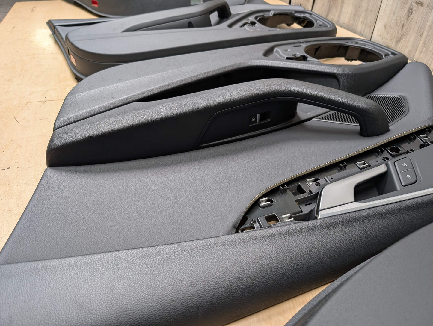 *17-19 OEM AUDI B9 A4 Front Rear Interior Door Panels Black SET Ambient Lighting
