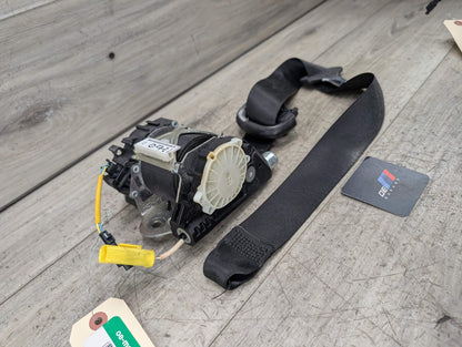 OEM BMW E88 128 135 Front Right Passenger Seat Belt Seatbelt Retractor Black