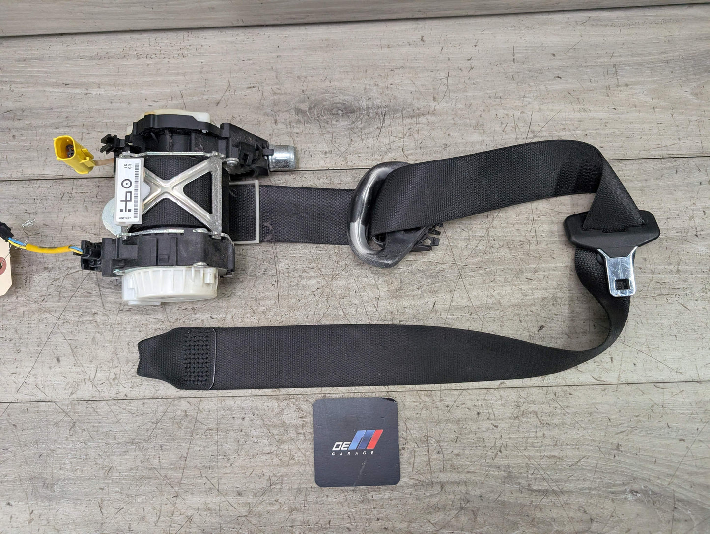 08-13 OEM BMW E88 128 135 Front Left Driver Seat Belt Seatbelt Retractor Black