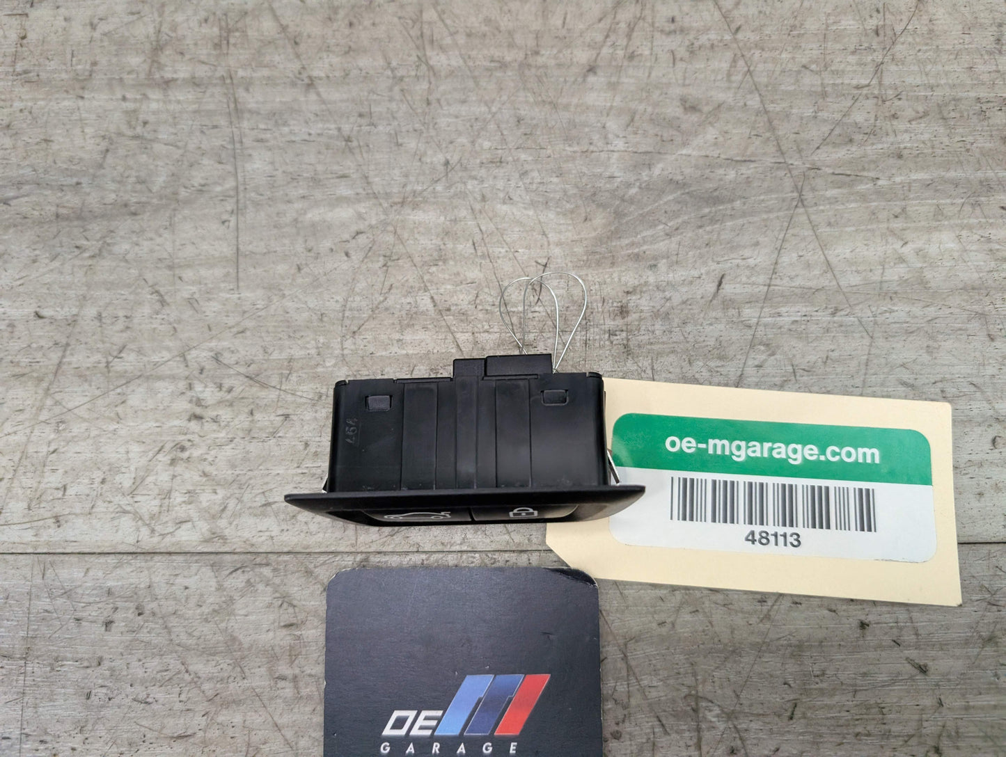 OEM BMW F02 F10 F15 F48 F90 G01 G20 G30 G80 X3 Rear Trunk Lid Center Lock Switch