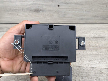 11-18 OEM BMW F10 F12 F13 F06 Electric Parking Park Brake Control Module EMF