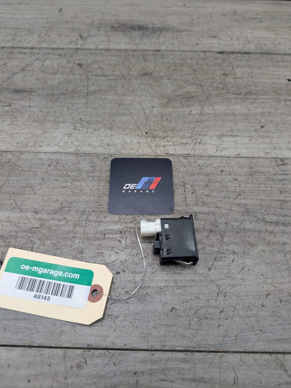 OEM BMW F15 F16 F25 F26 F85 X1 X3 X5 AUX Auxiliary Audio USB Input Charging Port