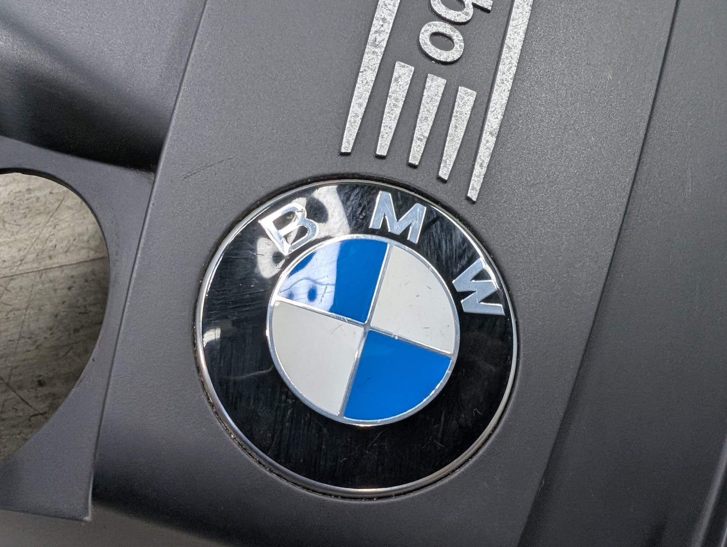 OEM BMW E82 E88 E90 E92 E93 135 335 Engine Cover N55 Head Ignition Coil Covering