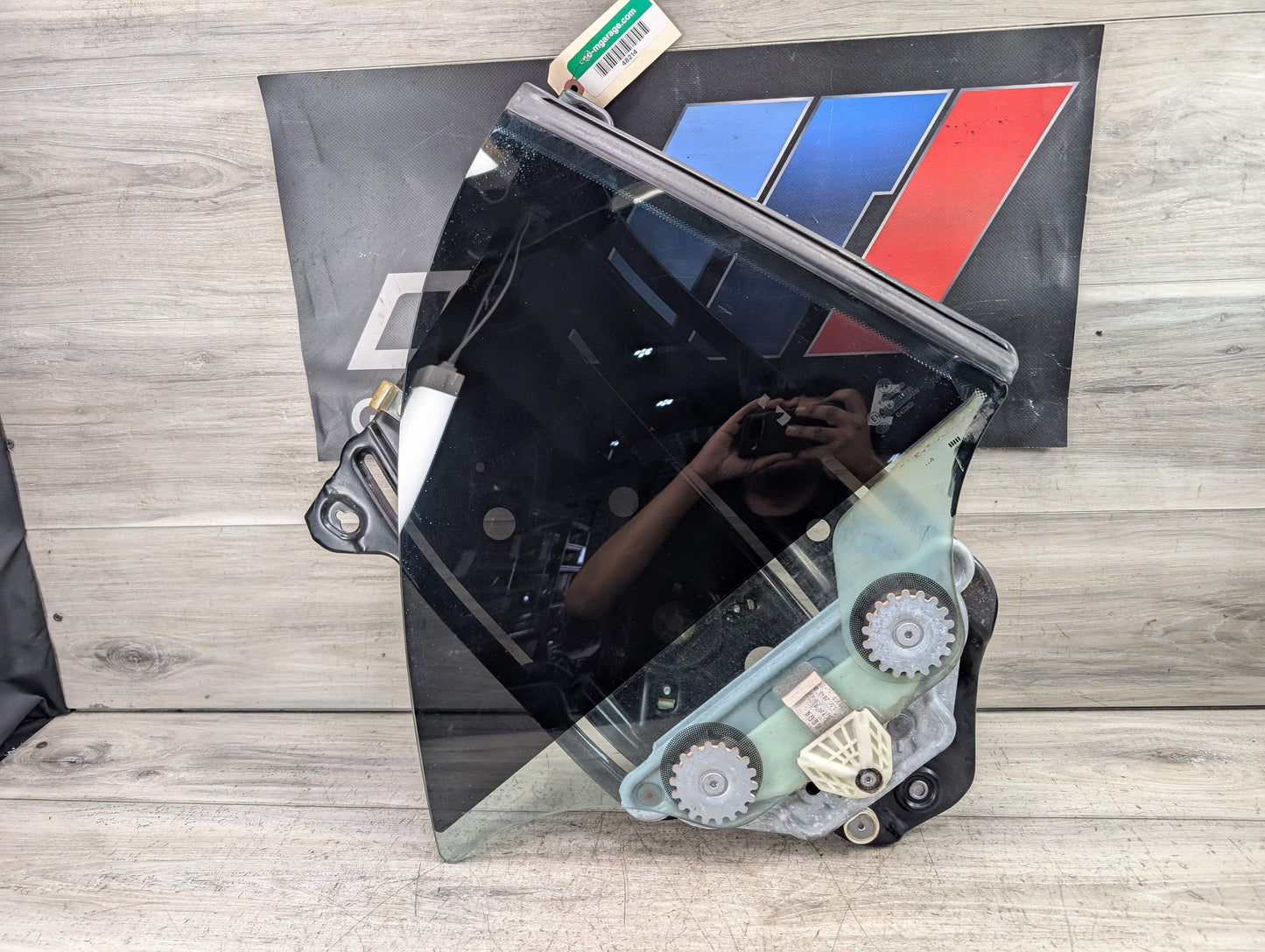 OEM BMW E88 128 135 Convertible Rear Right Passenger Window Regulator Motor