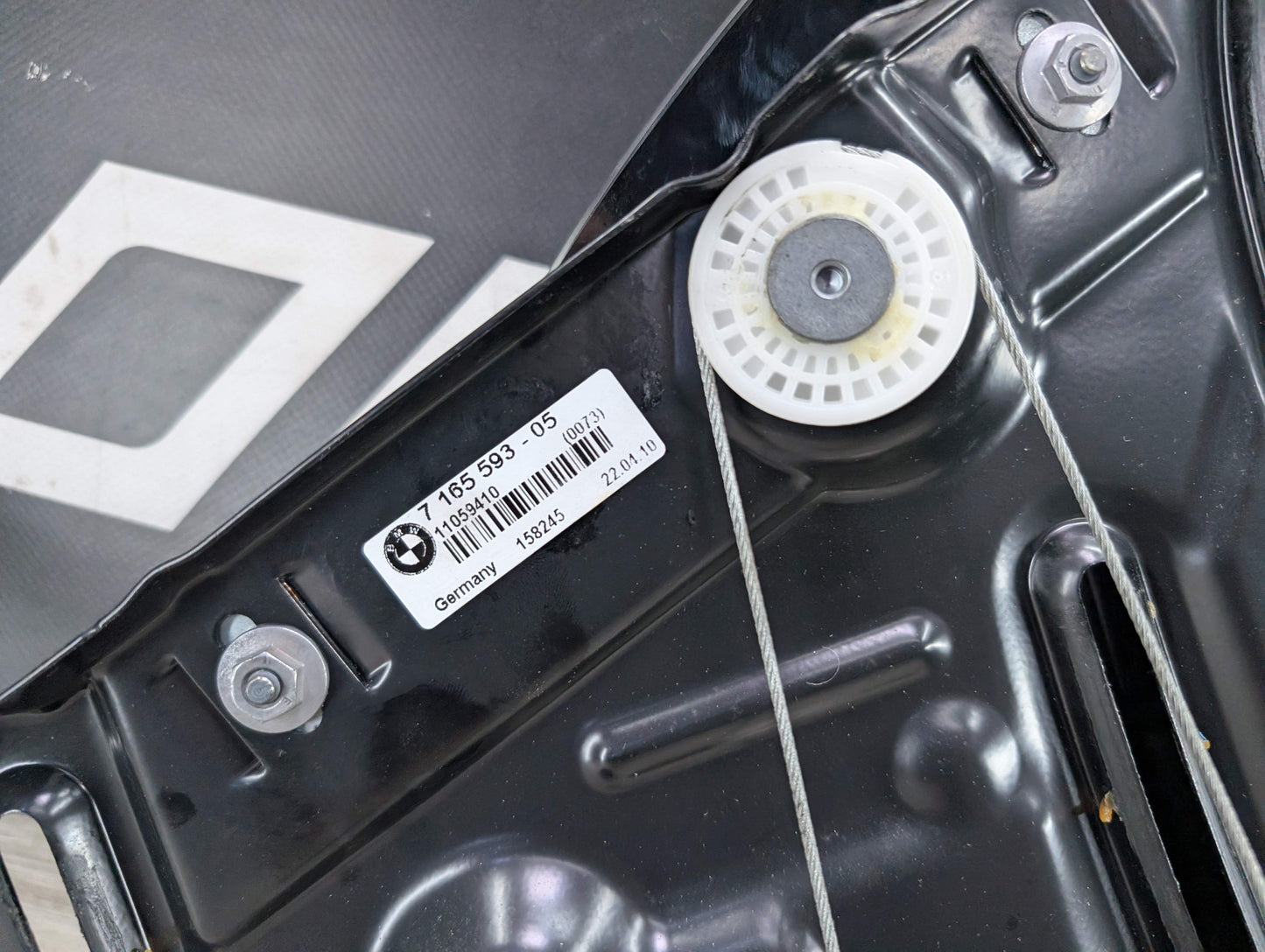 OEM BMW E88 128 135 Convertible Rear Left Driver Window Regulator Motor w/ Glass