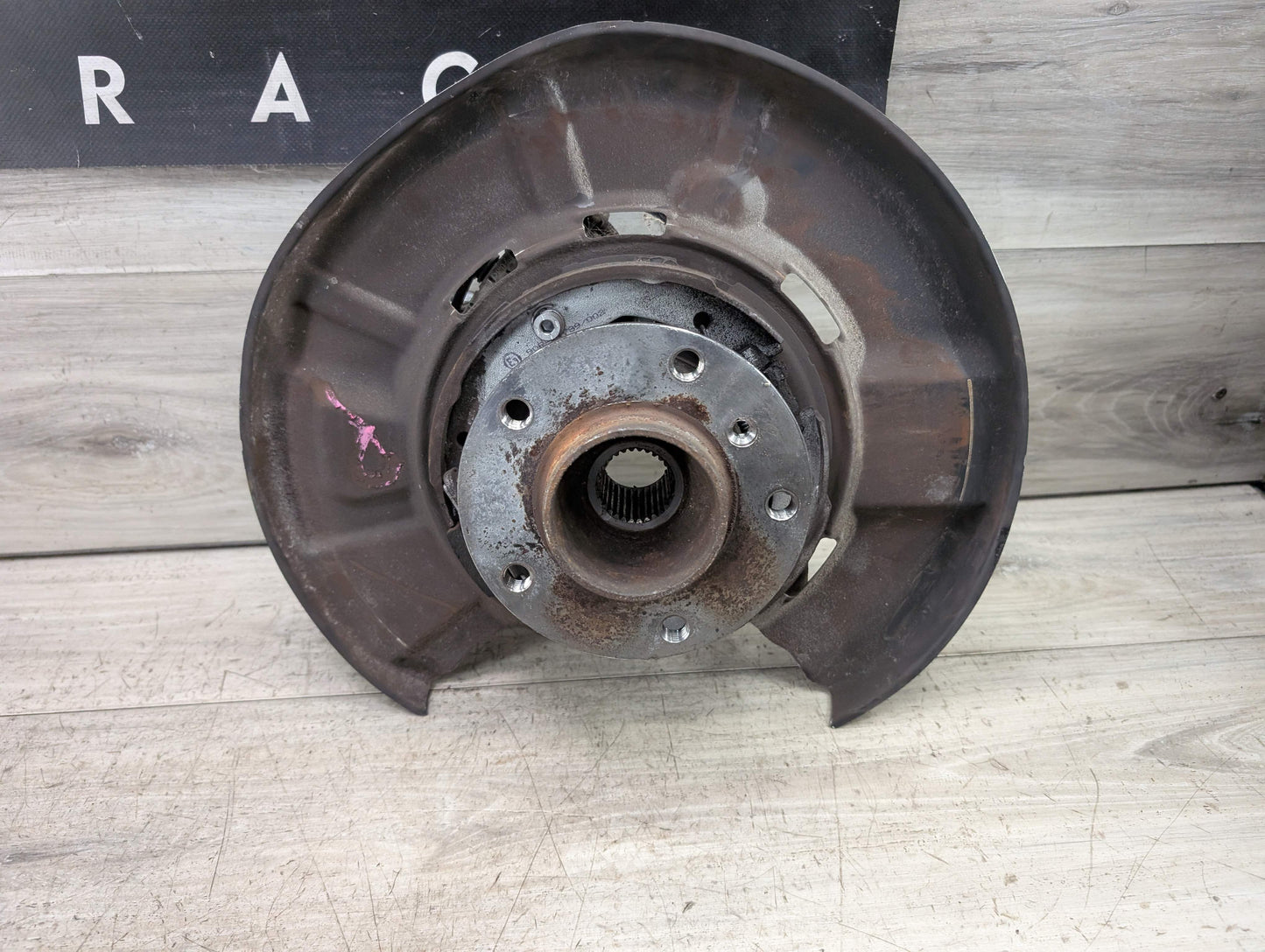 OEM BMW E82 E90 E92 E93 REAR Right Passenger Wheel Hub Spindle Bearing Knuckle