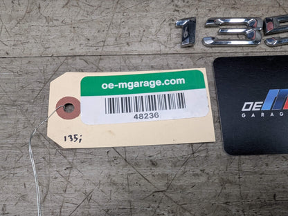08-13 OEM BMW E82 E88 135i Trunk Lid 135i Badge Emblem