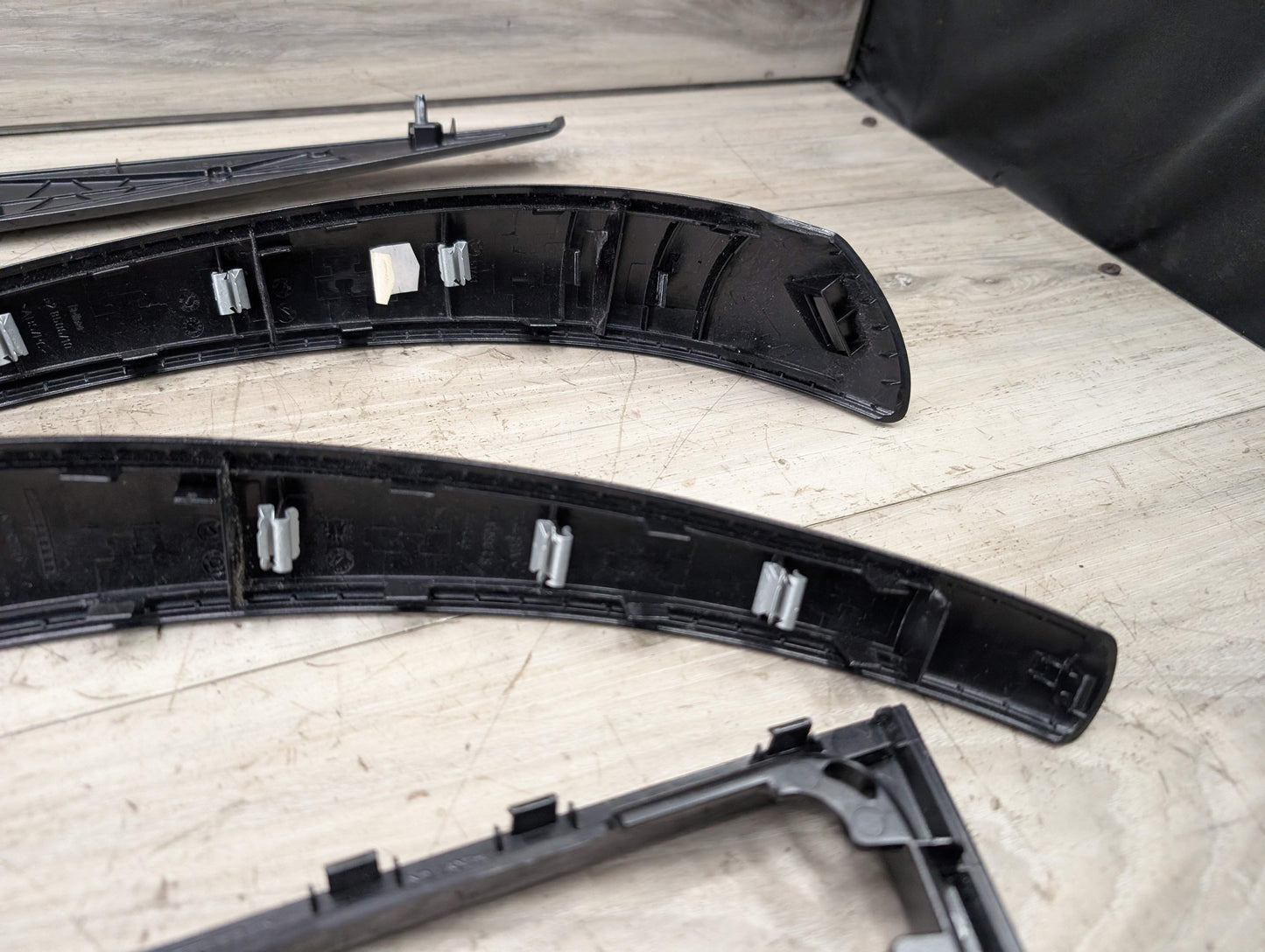 *08-13 OEM BMW E88 135 Interior Dash Center Console Doors Trim Gloss Black SET