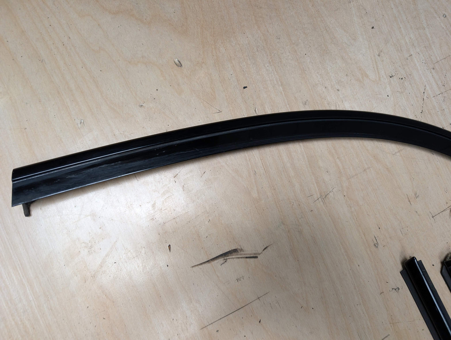 OEM BMW E88 135 Front Rear Door Exterior Trim Molding High Gloss Black SET of 7