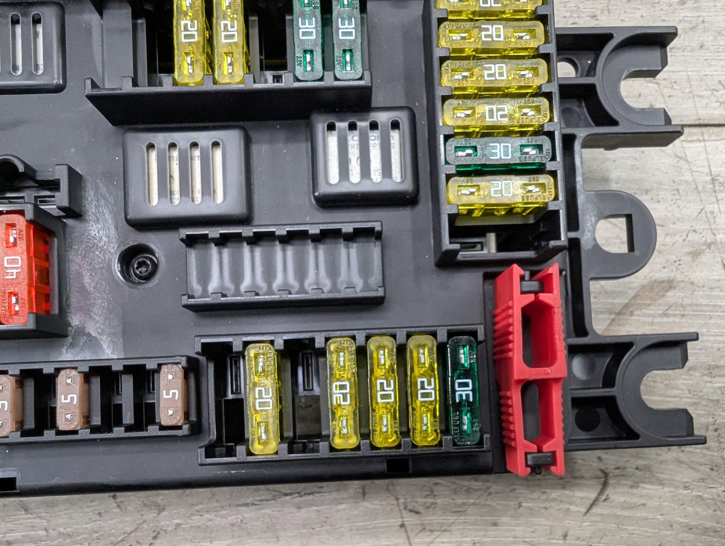 12-20 OEM BMW F22 F30 F32 F80 F87 M3 335 Rear Power Distribution Fuse Relay Box