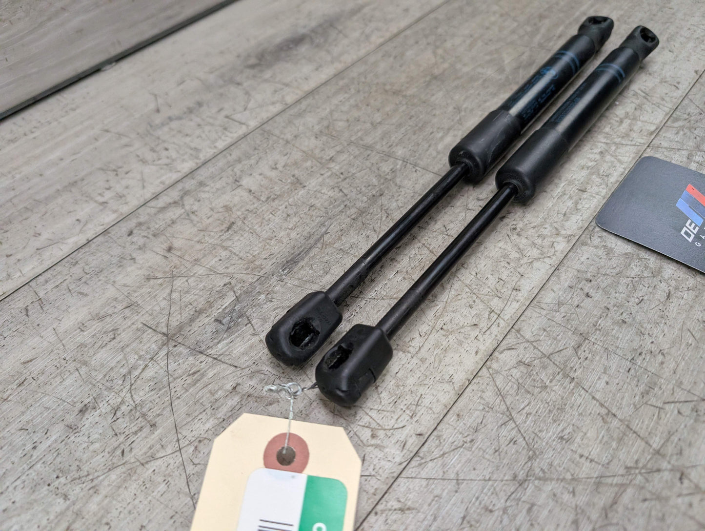 OEM BMW F22 F30 F32 F36 Front Hood Left Right Support Struts Lift Cylinder SET