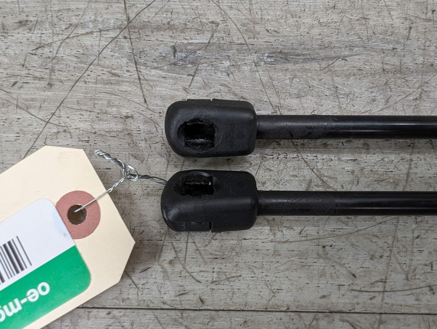 OEM BMW F22 F30 F32 F36 Front Hood Left Right Support Struts Lift Cylinder SET