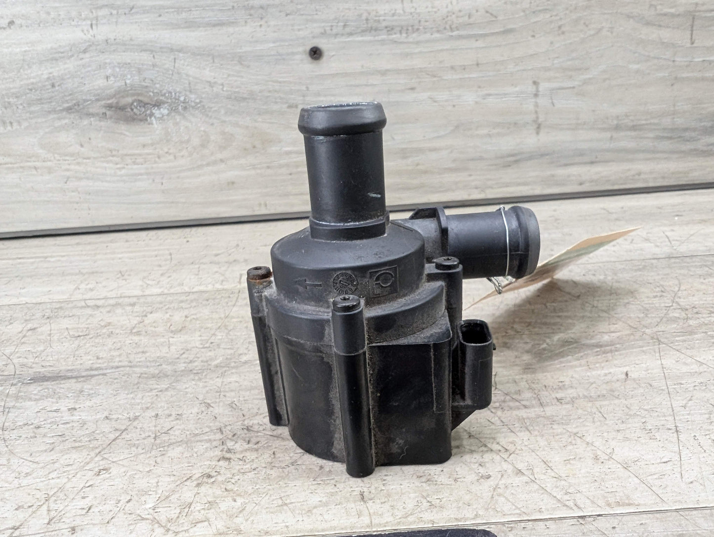 17-25 OEM AUDI A4 B9 Engine EA888 CYMC 2.0L Auxiliary Electric Water Pump