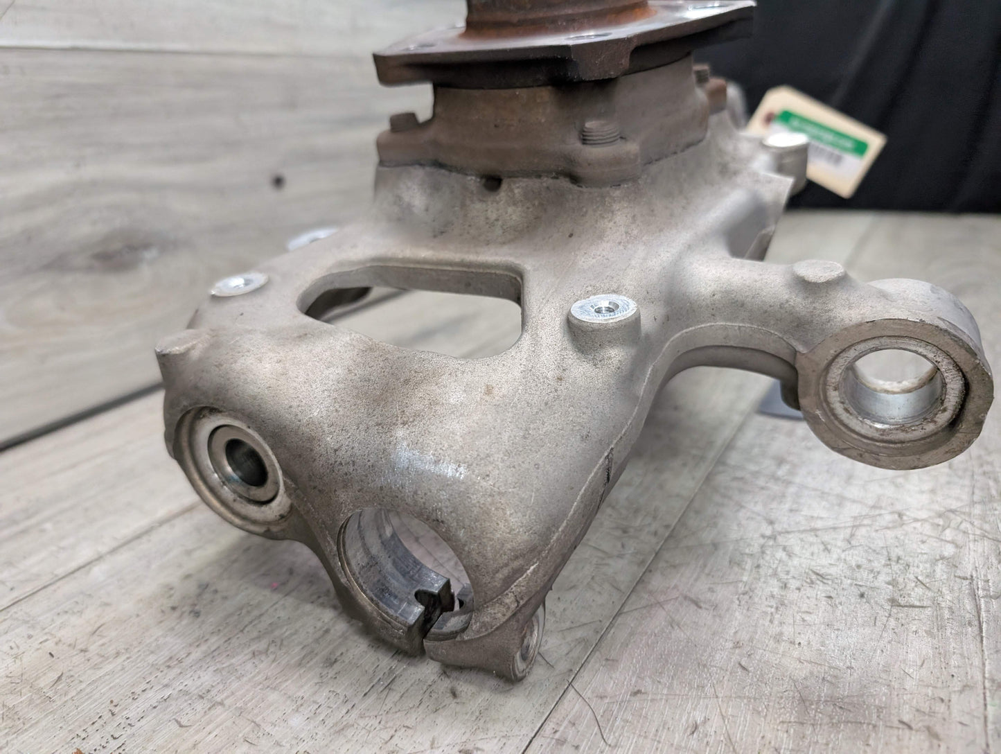 17-25 OEM AUDI A4 A5 RS5 S4 S5 Front Left Driver Spindle Hub Knuckle Bearing