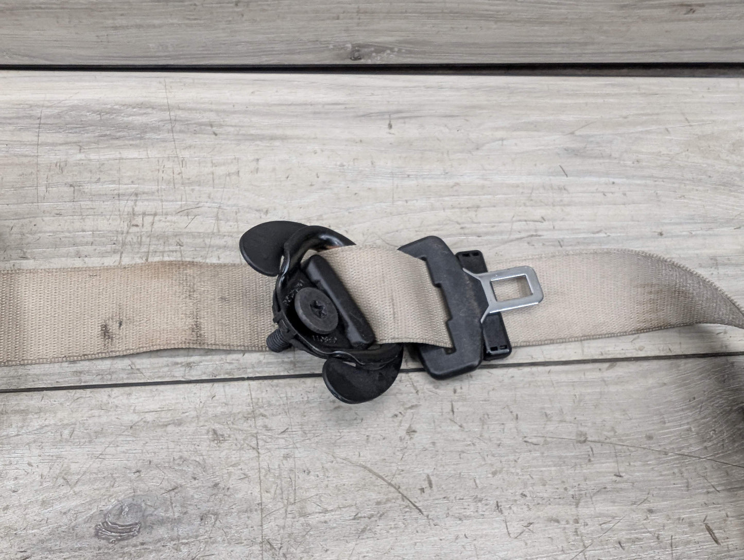 OEM BMW F15 F16 X5 X6 Front Right Passenger Seat Belt Seatbelt Retractor Beige