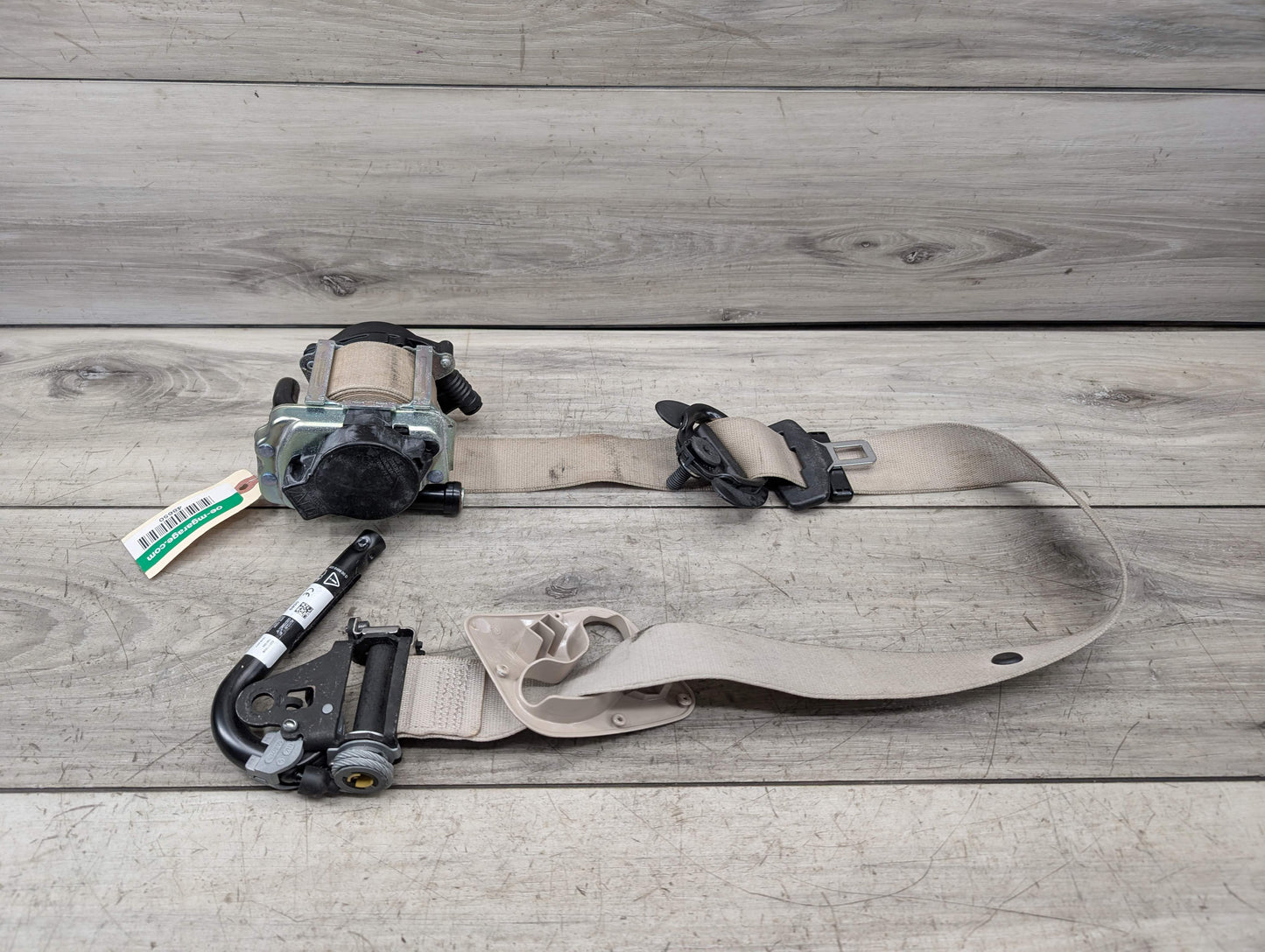 OEM BMW F15 F16 X5 X6 Front Right Passenger Seat Belt Seatbelt Retractor Beige