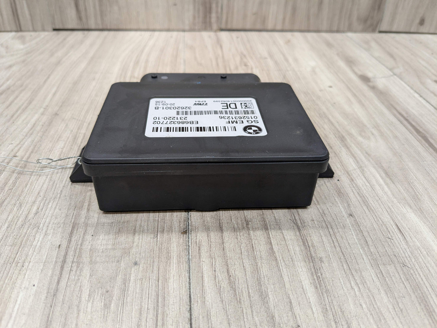 11-18 OEM BMW F10 F12 F13 F06 Electric Parking Park Brake Control Module EMF