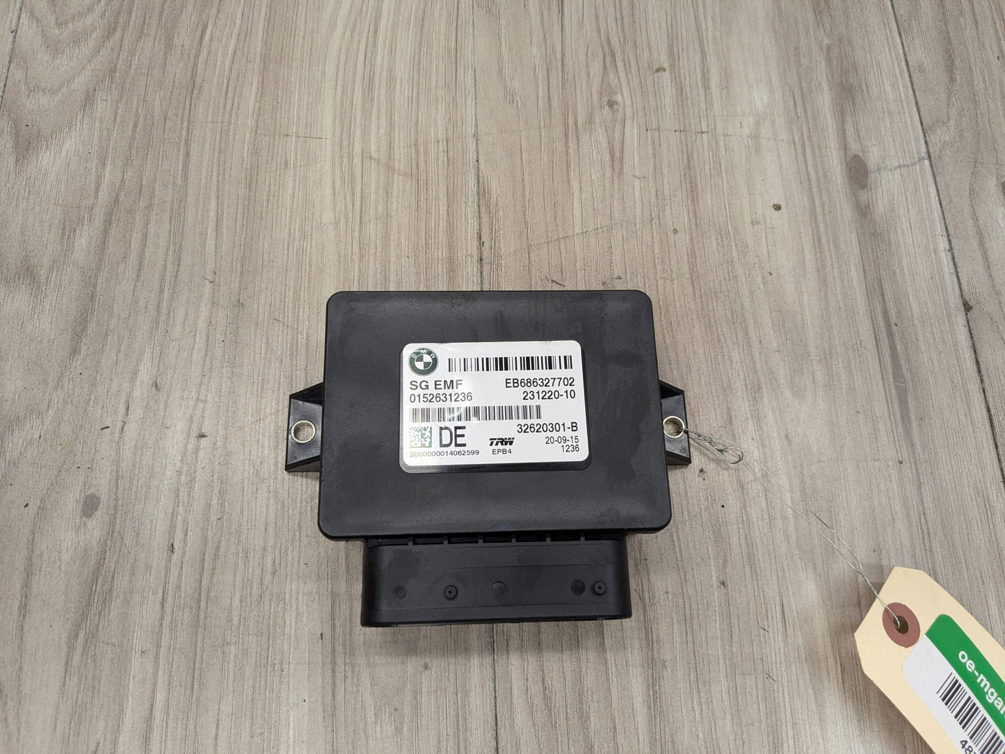 11-18 OEM BMW F10 F12 F13 F06 Electric Parking Park Brake Control Module EMF