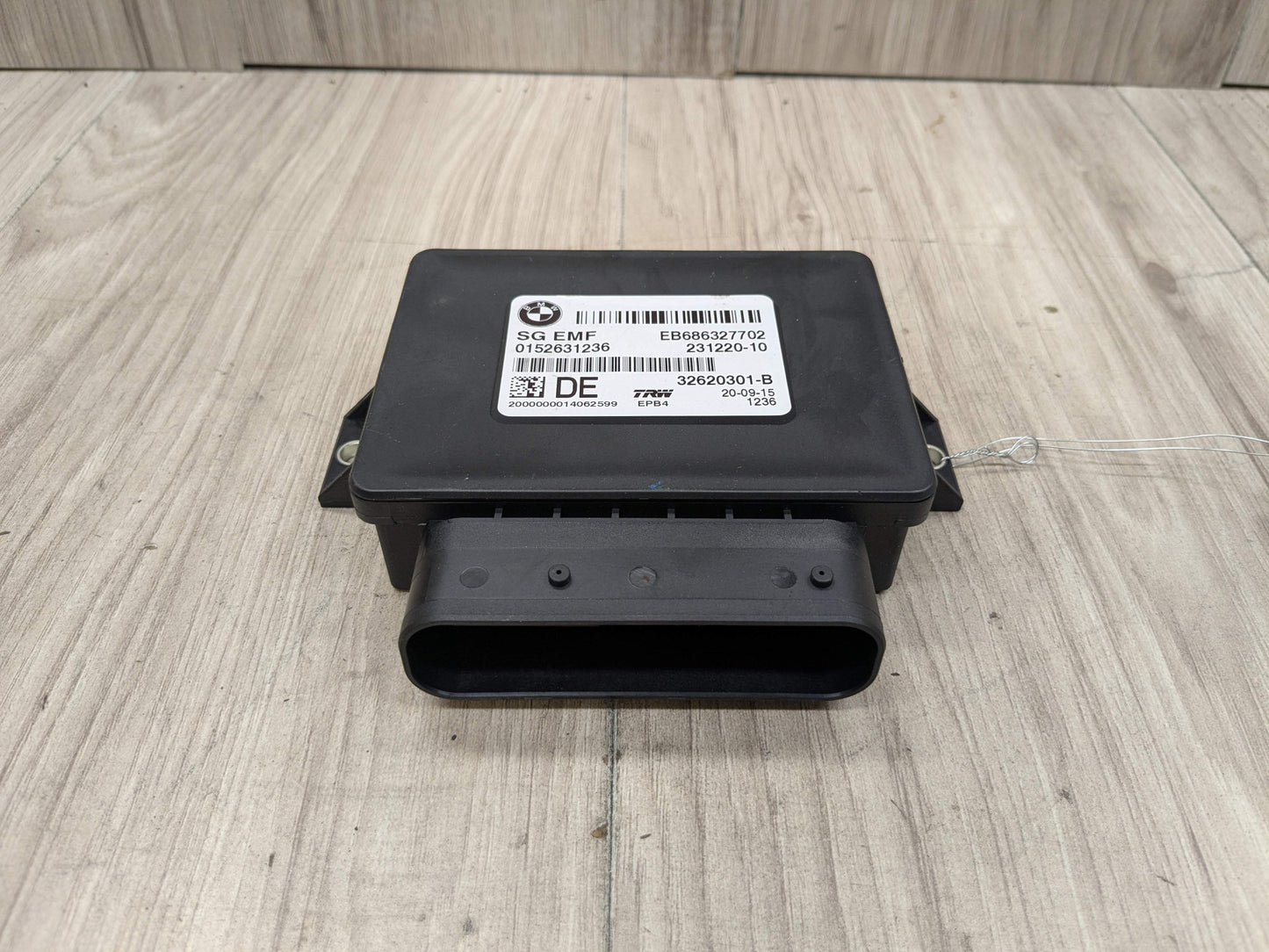 11-18 OEM BMW F10 F12 F13 F06 Electric Parking Park Brake Control Module EMF