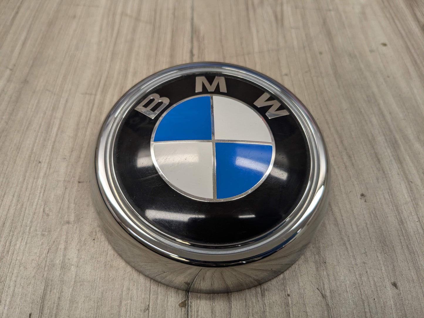 11-17 OEM BMW F25 X3 Rear Liftgate Trunk Lid Round Emblem Genuine