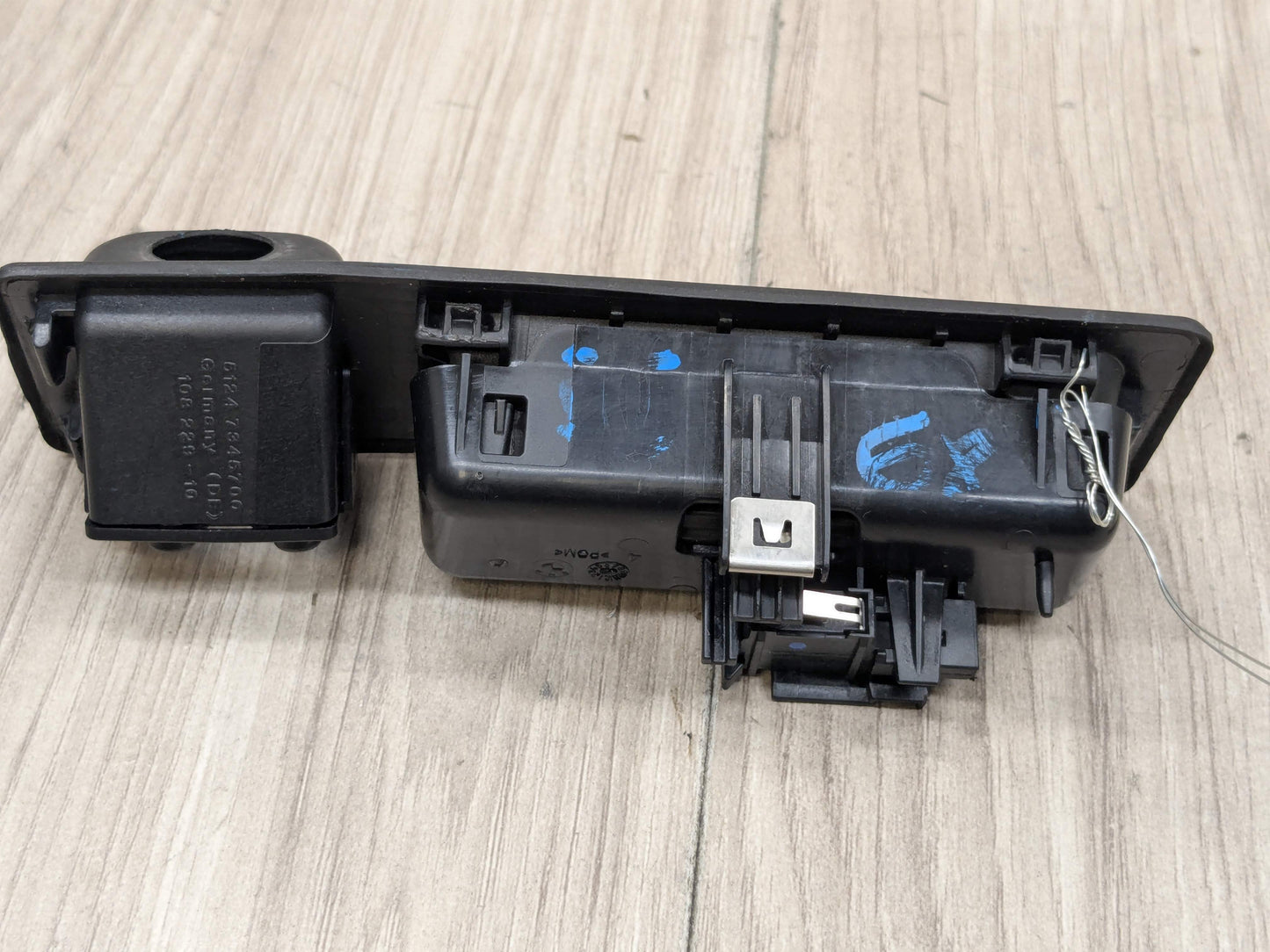 OEM BMW F15 F22 F23 F87 F85 M2 Rear View Reverse Back Up Camera Cover Trim