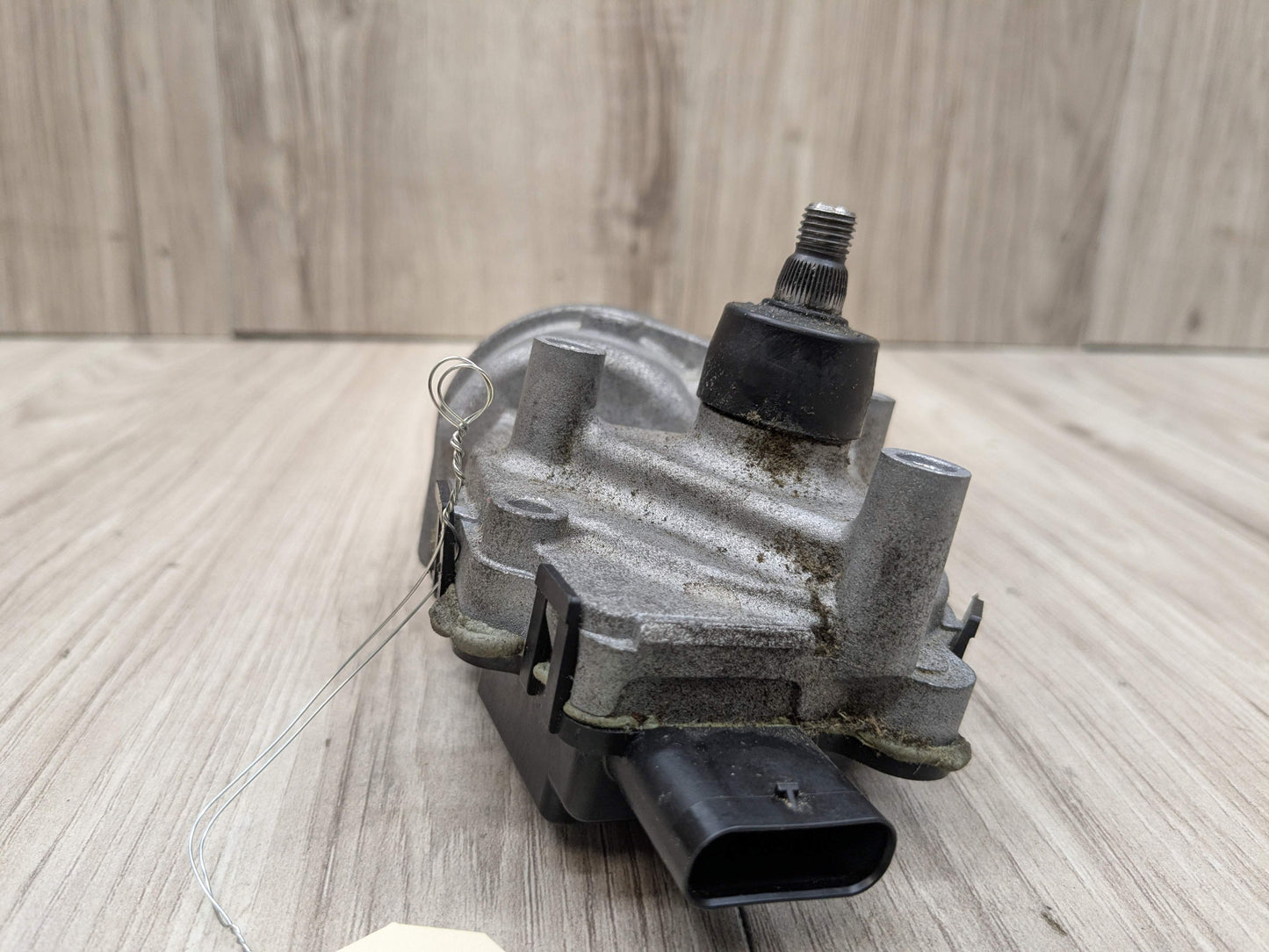 OEM BMW G01 G02 X3 X4 F97 Front Windshield Wiper Motor Linkage Washer Assembly