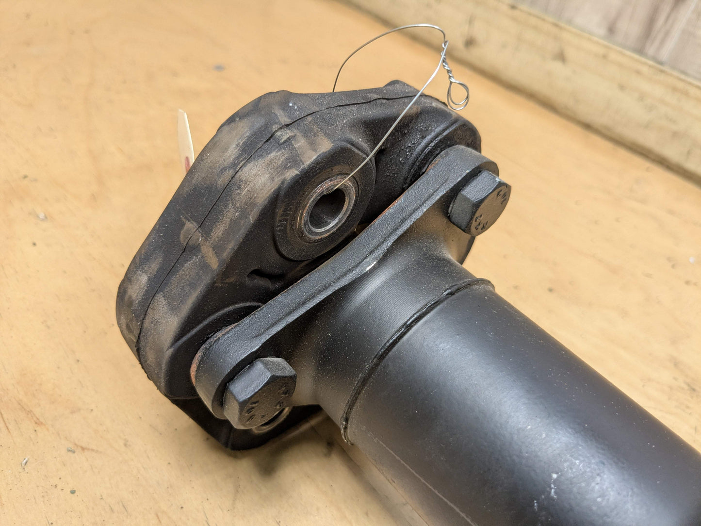 11-18 OEM BMW F25 F26 X3 X4 28iX 35iX Rear Axle Propeller Driveshaft Drive Shaft